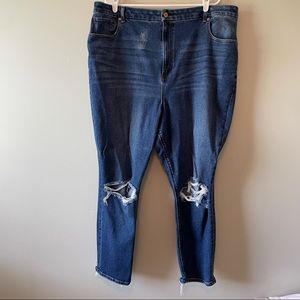 American Eagle Curvy Mom Jeans destructed size 22